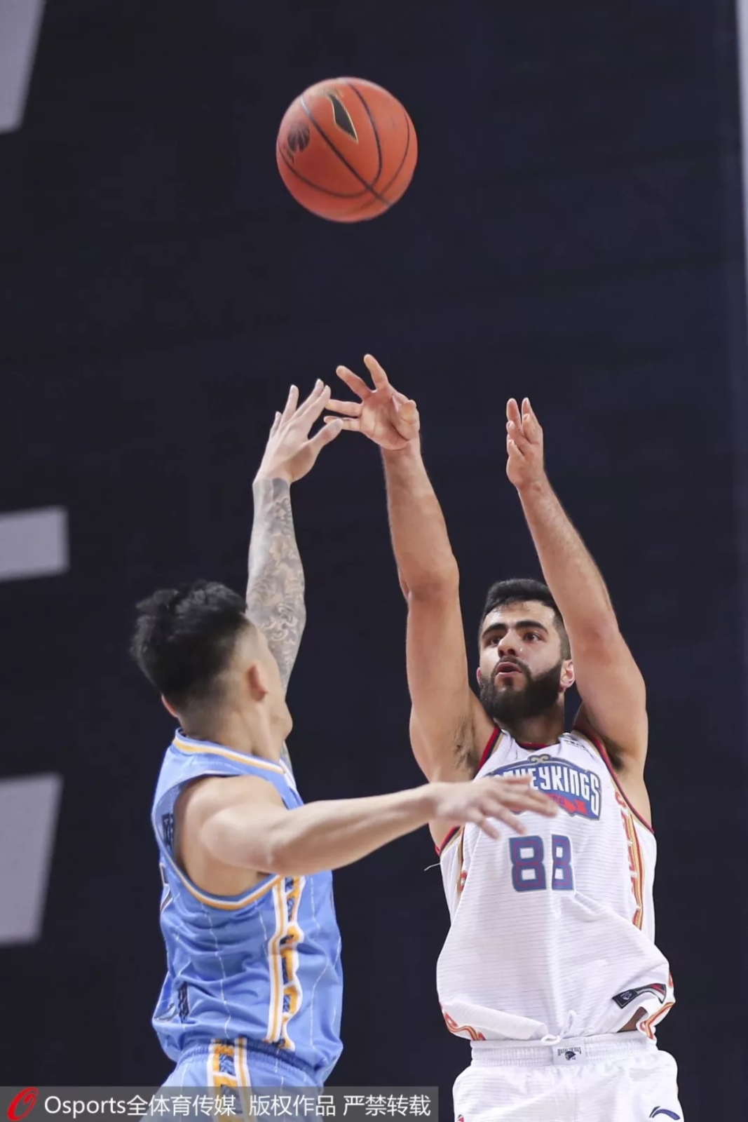 LOL电竞网址 -赛地聚焦：法国杯今夜热度飙升；芝加哥公牛外线爆发；更衣室稳定；训练强度明显提升的简单介绍