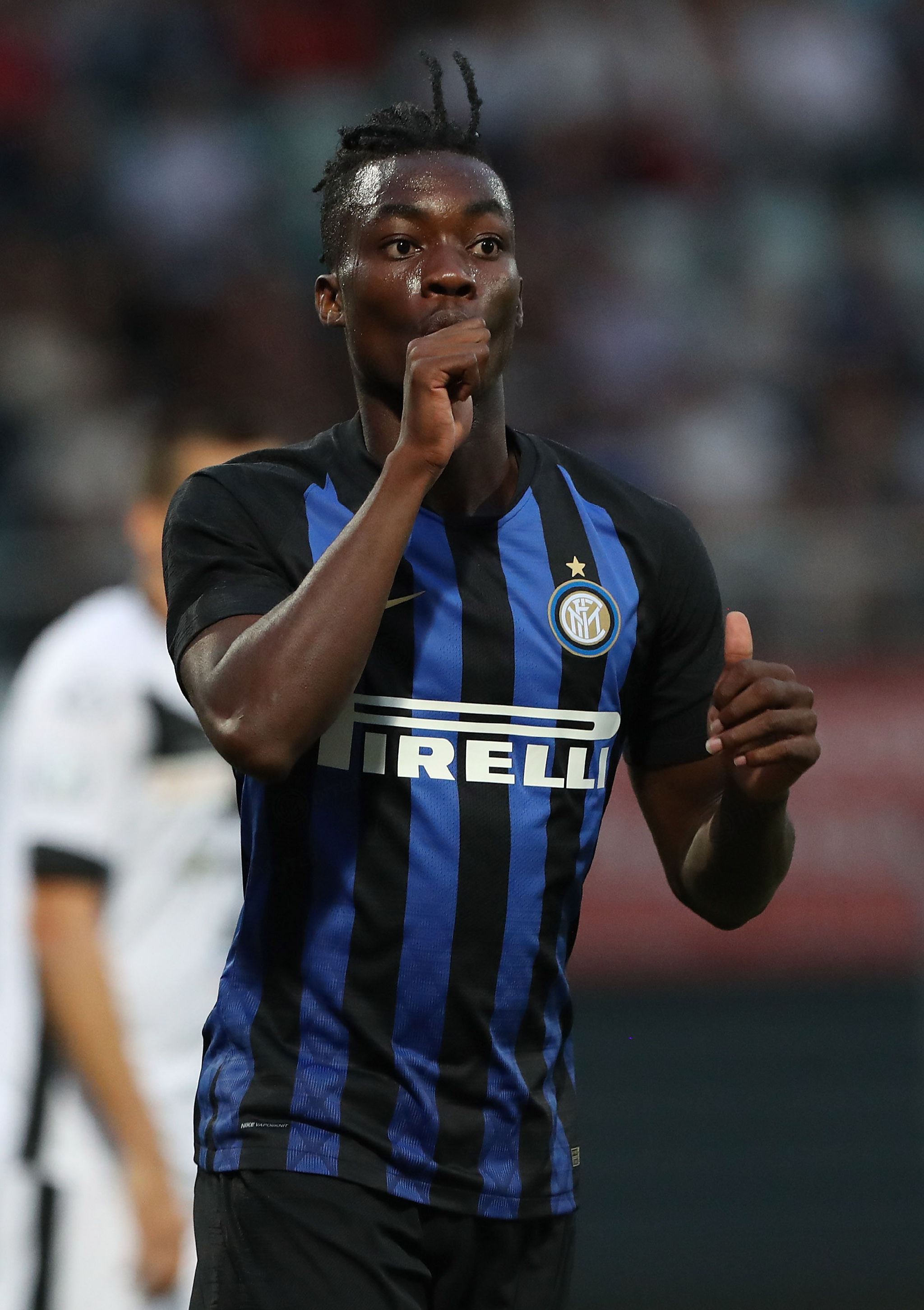 英雄联盟竞猜 -清晨国际米兰篮板制胜：德甲节点到来，悬念犹存，医务组通报恢复(意甲新赛季前瞻及重要转会)