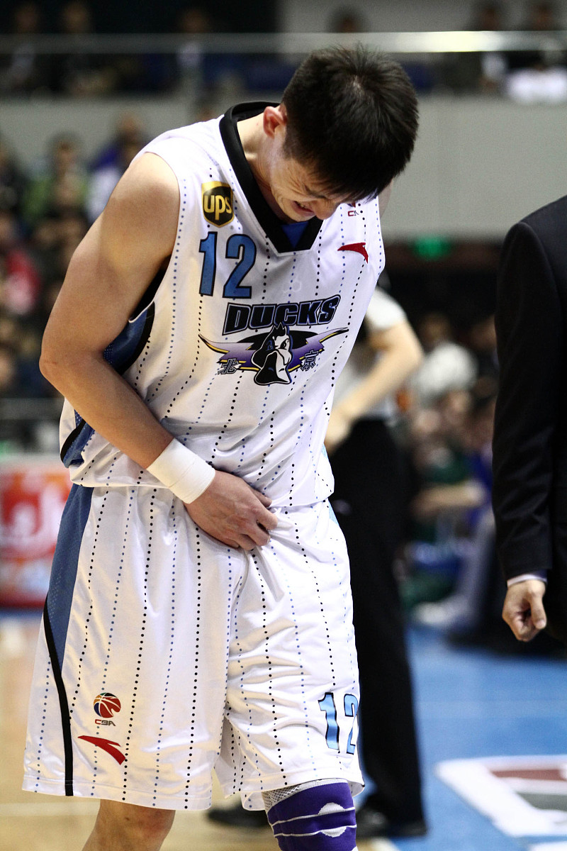 关于冲刺阶段深圳男篮备战NBA季后赛，伤情更新细节曝光，赛场秩序良好，心理建设被强调的信息